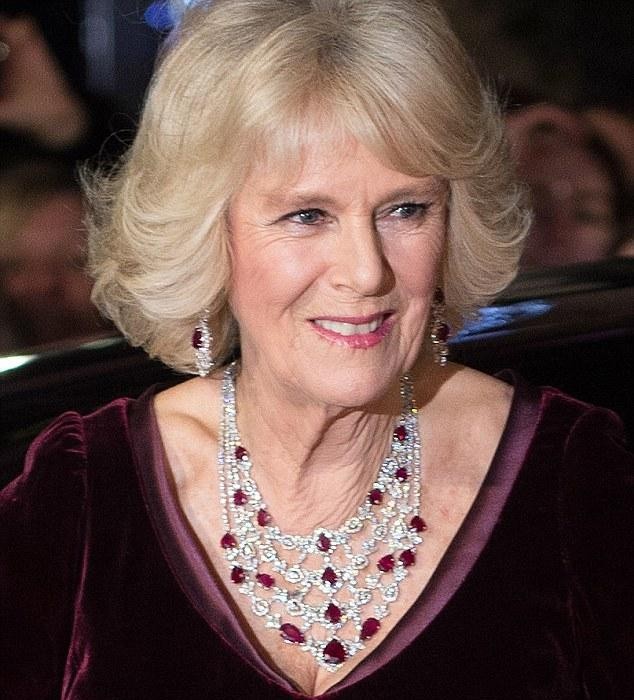 沙特王室送卡米拉项链,沙特皇室送的土豪礼物