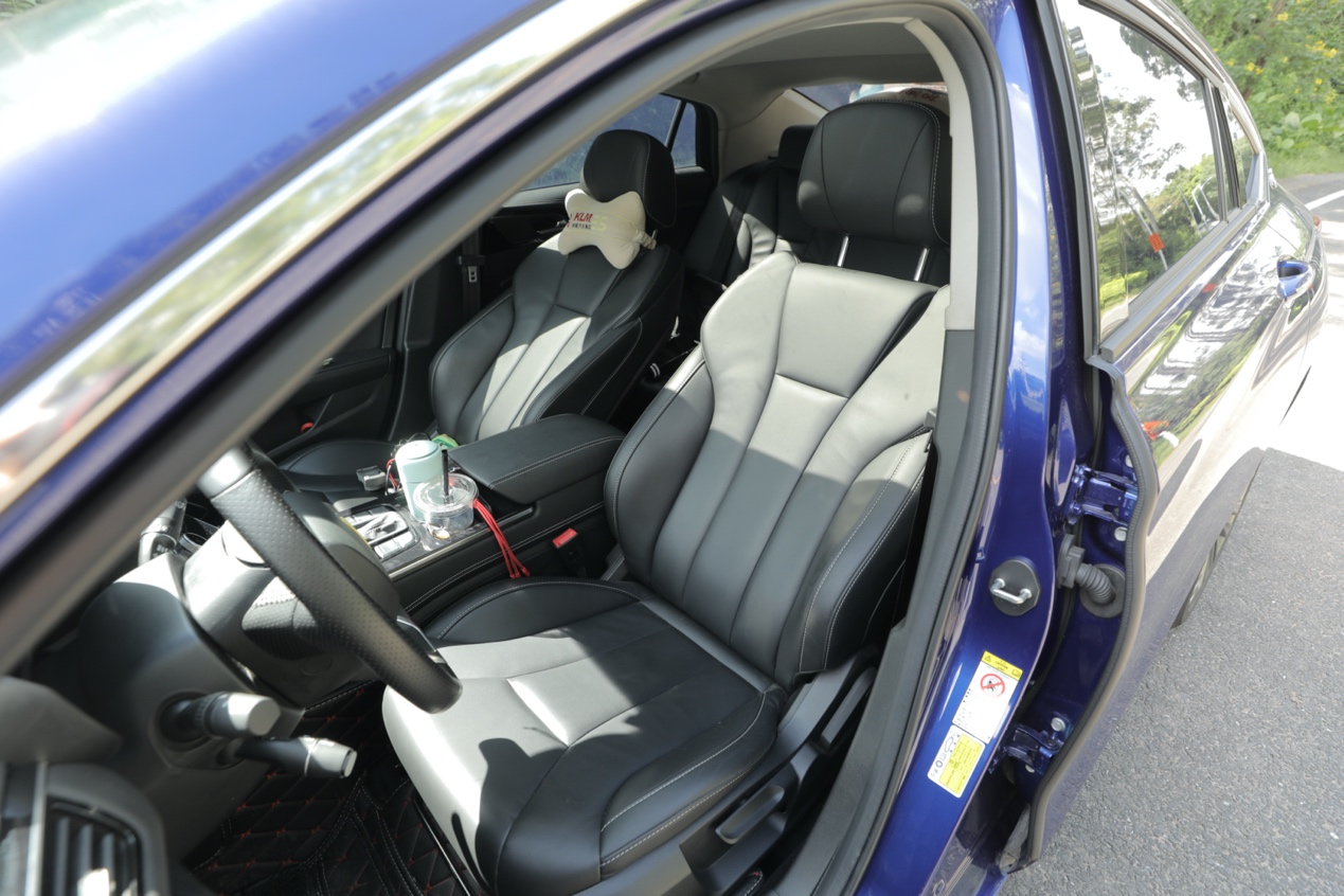 试驾新款红旗h5,红旗h5值得买吗有哪些缺点