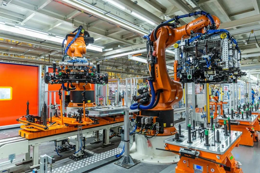 大众allin，蔚来100kWh，恒大：我先发个车名