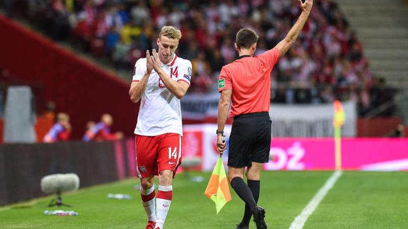 世预赛最新赛况波兰,世预赛波兰爱沙尼亚