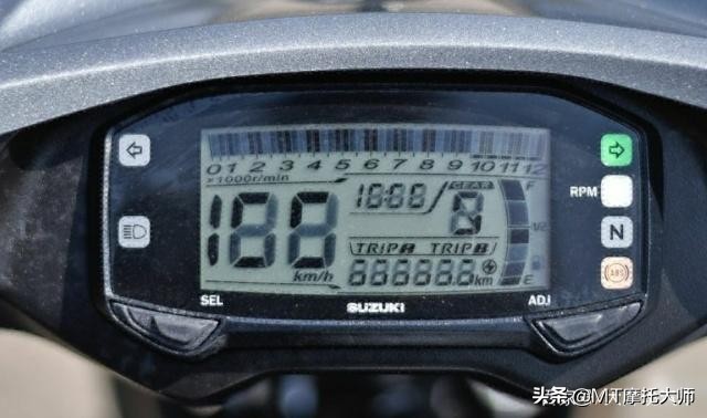 铃木入侵者intruder400,铃木入侵者400和750怎么区分