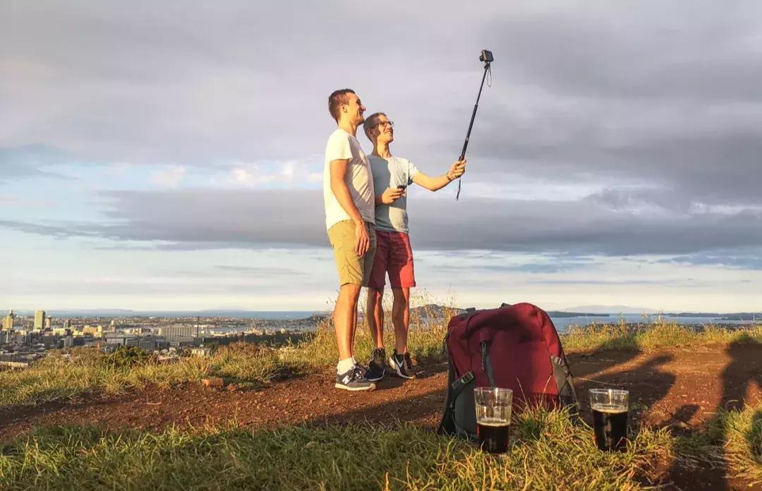 比国内油价还高三四块！这地方奔驰不如日系车受欢迎！