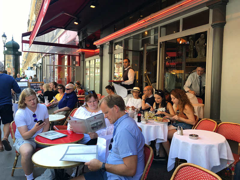 巴黎女人漂亮吗,为什么巴黎人都那么时尚