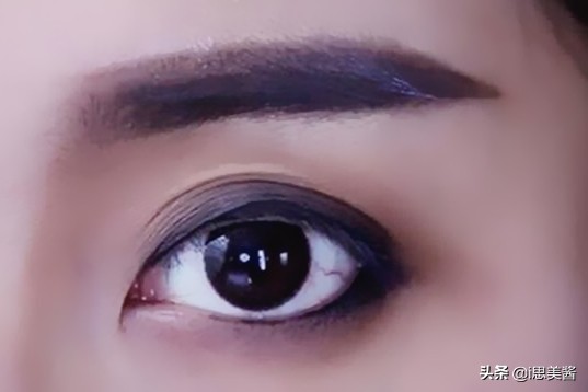 用眉卡怎样画眉毛好看自然,眉毛不会修怎么修