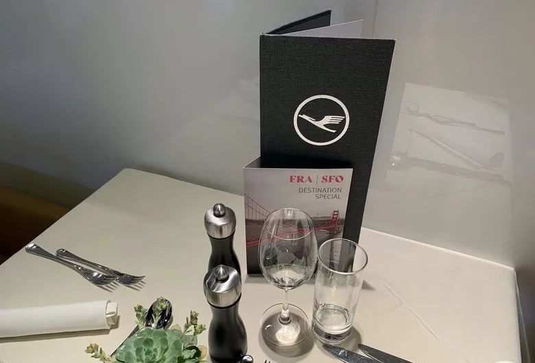 泰国航空787商务舱,疫情之下的海南航空