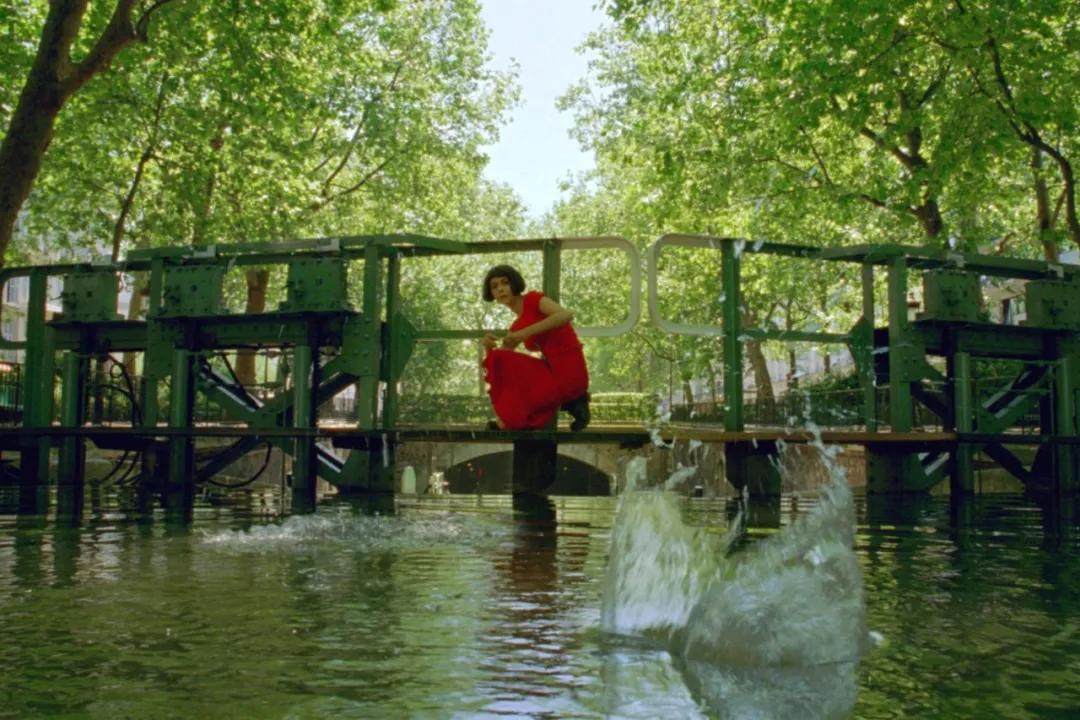 鏈夎摑鑹查绮掔殑鐢靛奖,鏈夎壊褰╁満鏅殑鐢靛奖