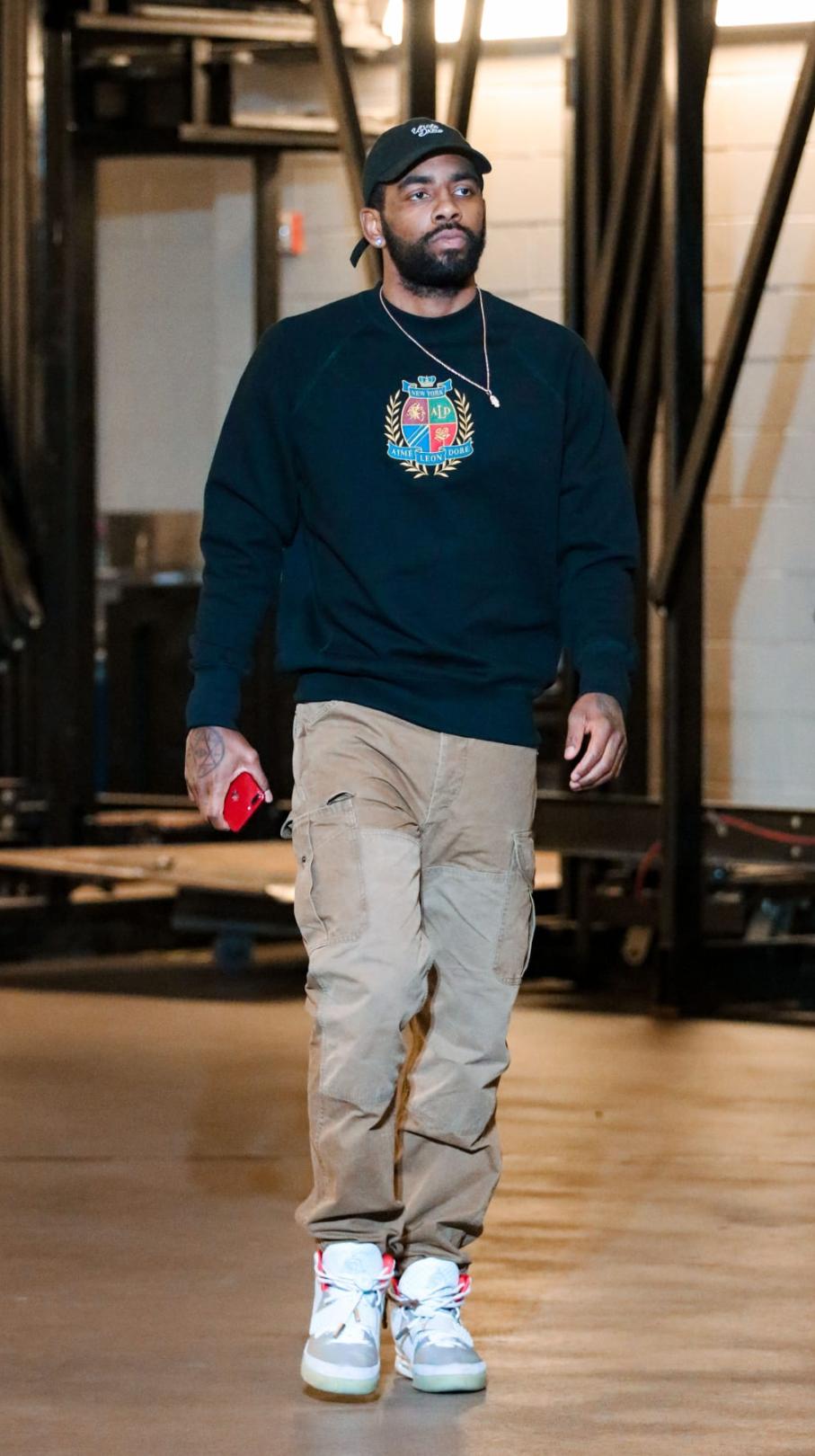 比打球更有范儿nba球员通道穿搭,专门分析nba球员穿搭