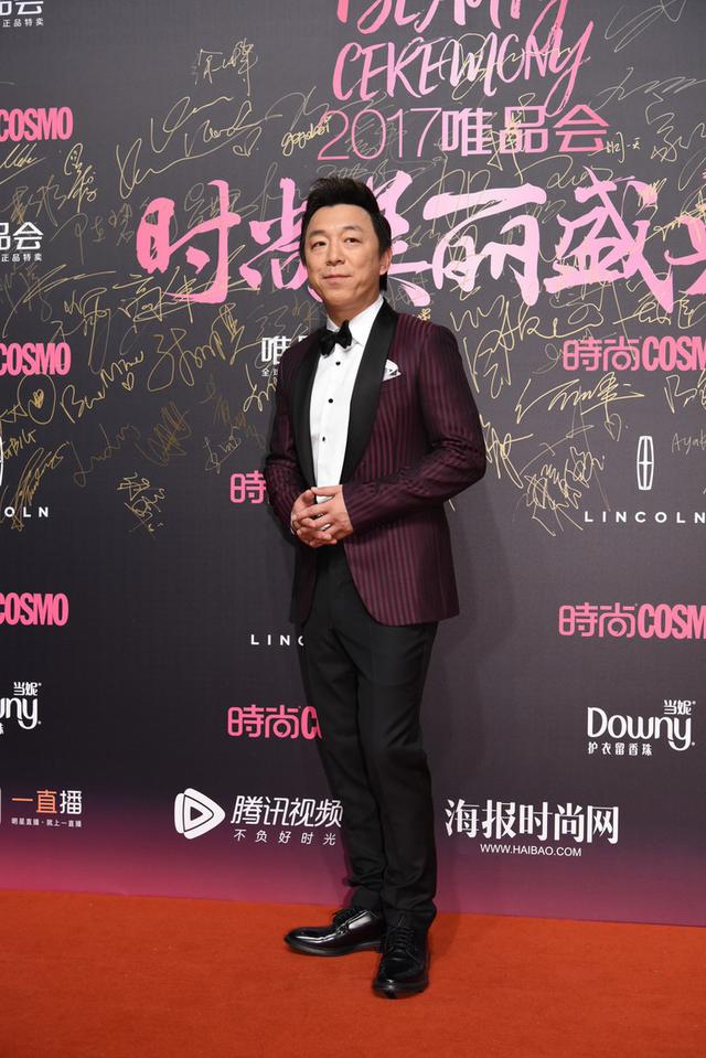 榛勬袱涓汉绌挎惌,榛勬袱鏃ュ父绌挎惌