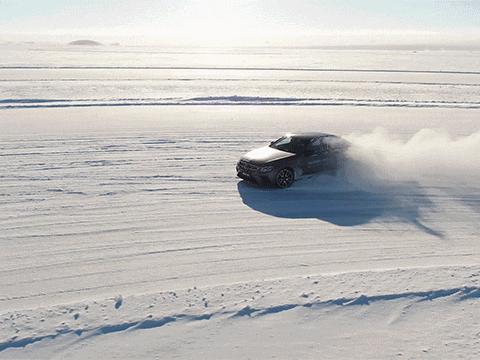 汽车在行驶中突然拉手刹会怎么样,汽车行驶中突然拉电子刹车伤车吗