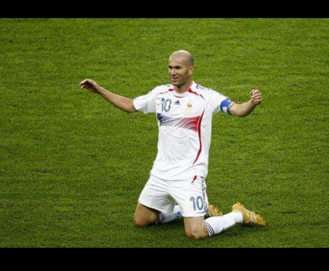 世界足坛奖杯都有哪些,世界足坛十大巨星排名