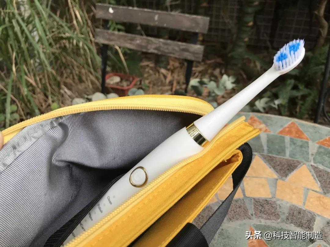 每秒振动1.5万次以下,一分钟震动10万次的牙刷