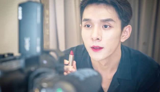 李佳琦介绍的mac口红,李佳琦口红mac牛血色