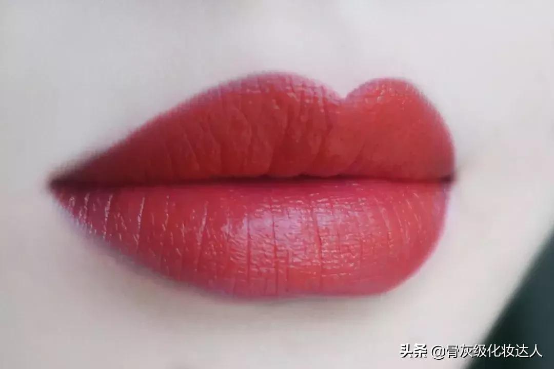 买到不喜欢的口红,显老气的口红怎么拯救