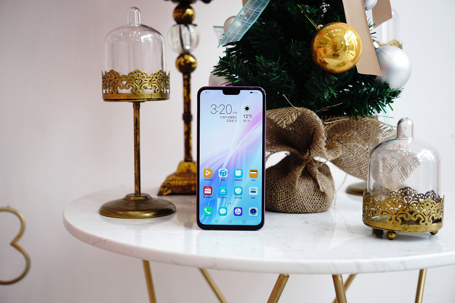 荣耀8x梦幻紫男生用,荣耀8x刚出有什么颜色