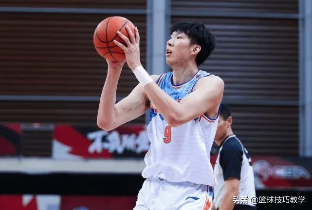 周琦新疆队名单,新疆篮球队周琦转到哪个队