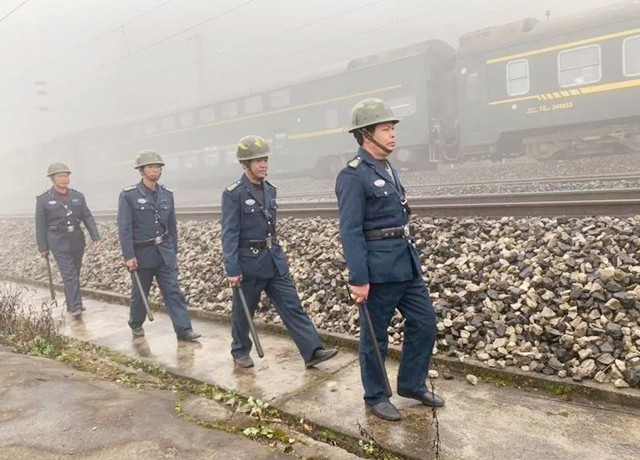 女飞贼宋莲萍拜高僧为师轻功了得,70年代国内第一女飞贼