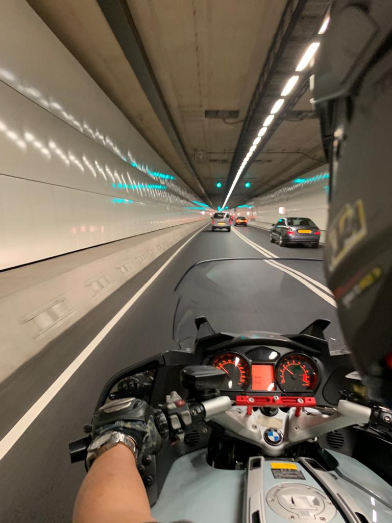 宝马r1200r深度测评,宝马警用摩托车r1200rt