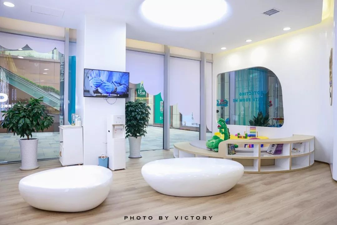 喜茶、和府捞面、兰巴赫……齐聚曲江老牌商场,等你Pick!