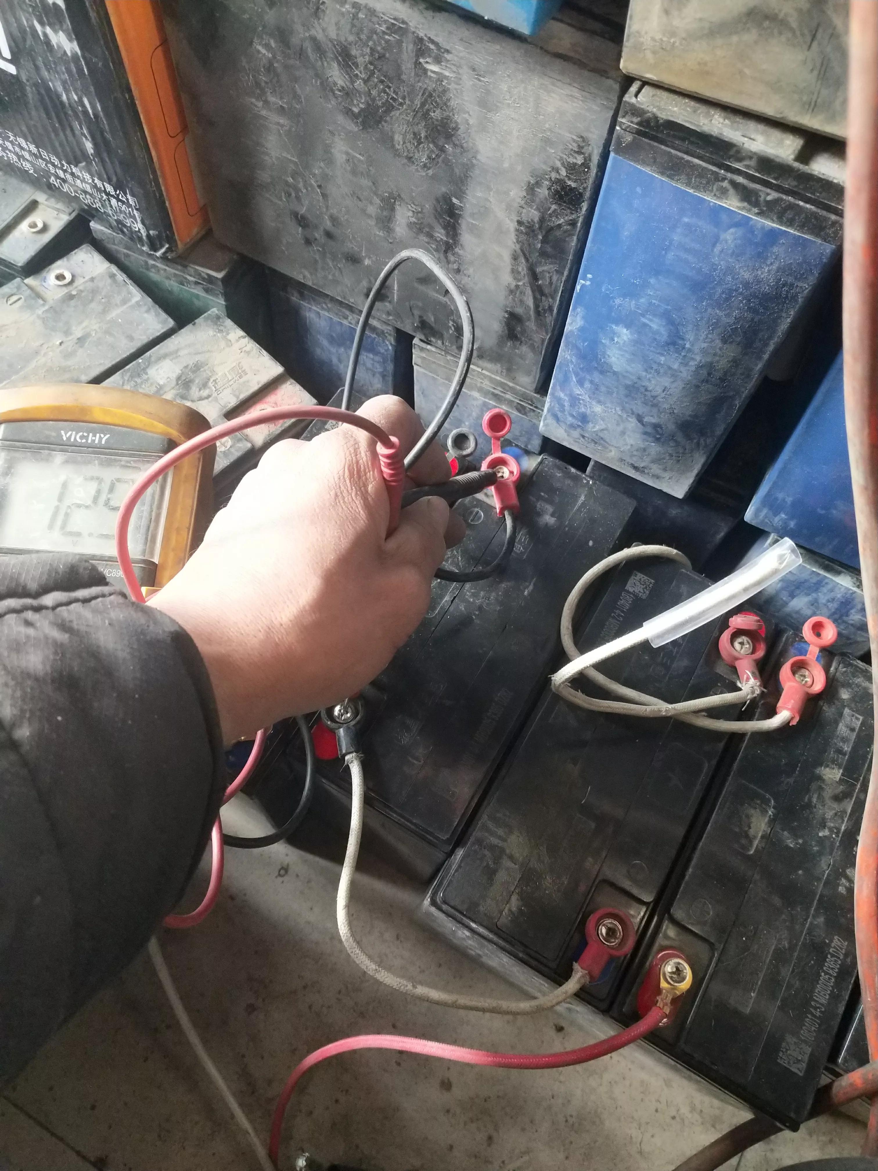 电瓶充电鼓包充不进电,电动车电瓶充到6伏就充不进去了