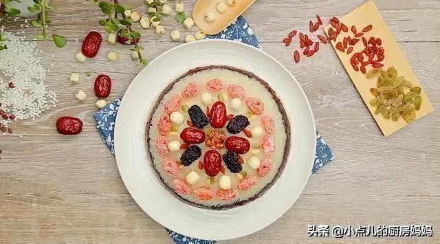 年夜饭上一定要蒸年年有余八宝饭,年夜饭之红糖糯米八宝饭