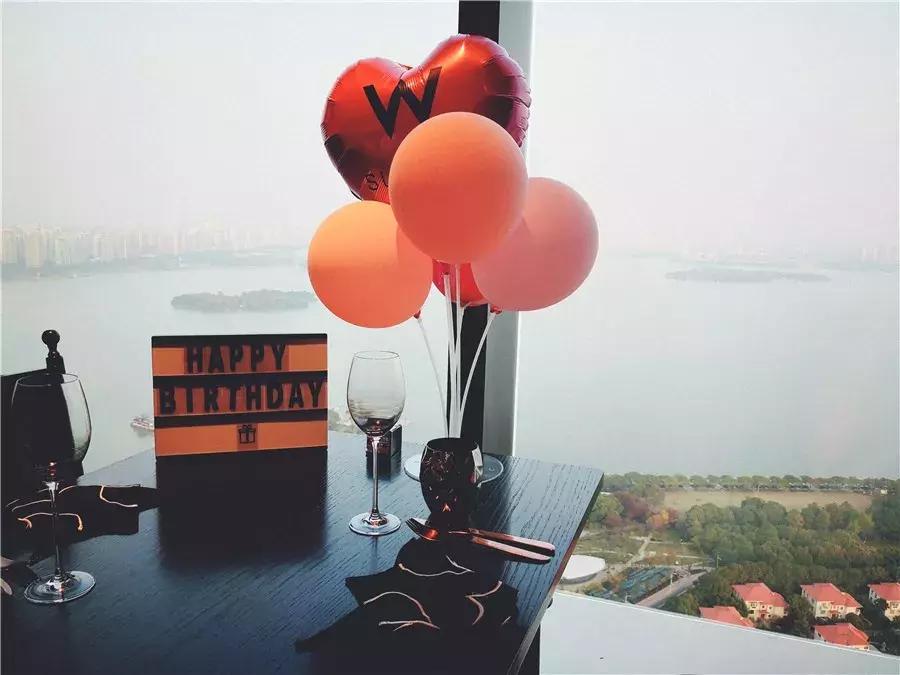 如果酒店也有潮牌，一定非苏州这家莫属！踏进的第一步就会开心