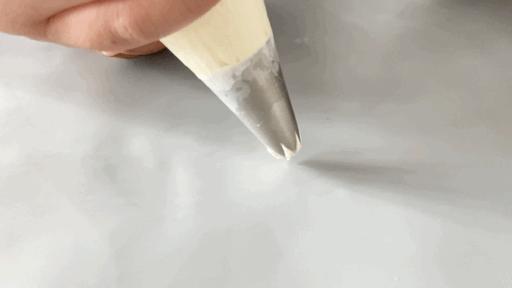 教人如何裱花视频讲解教程,蛋糕裱花必须知道的几种表现手法