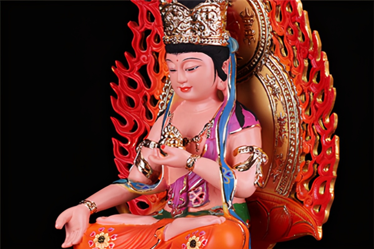 十二生肖守护神是哪位菩萨的化身,十二生肖守护神菩萨哪个厉害