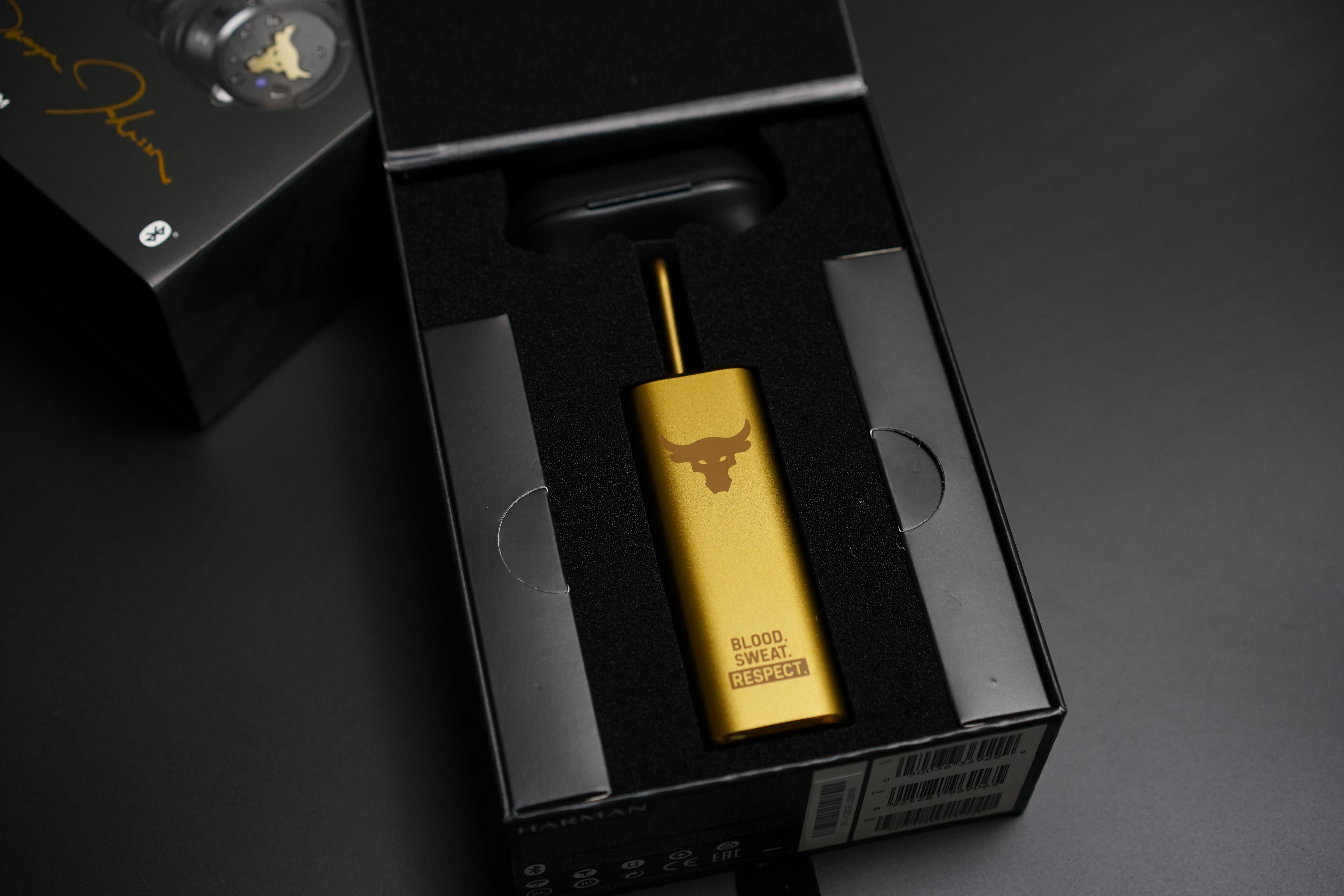 jbl小金盒一代测评,jbl小金盒耳机测评