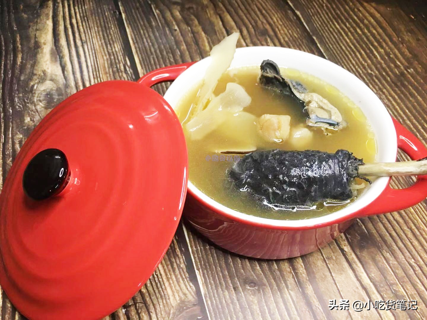 瑶柱海底椰海螺鸡汤,广东姑娘爱煲汤