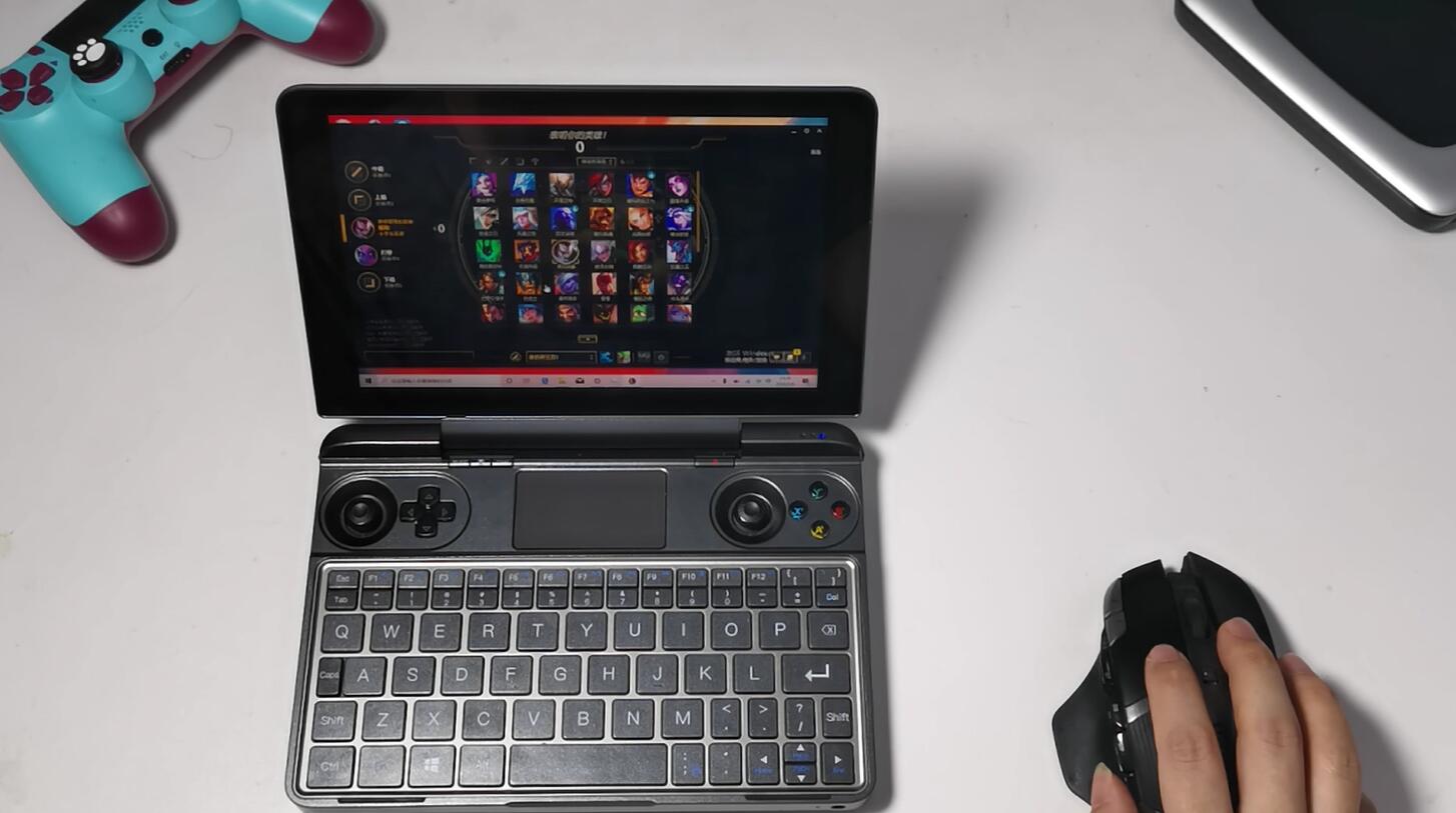 鑻遍泟鑱旂洘瓒呯骇浣庨厤鐨勭數鑴戣兘鐜╁悧,鑻遍泟鑱旂洘浣庣壒鏁堣兘鐜╁悧