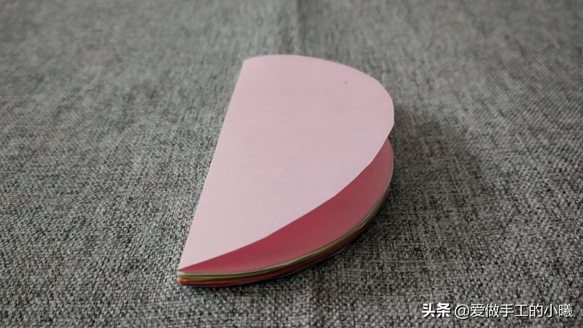 里面可以放蜡烛的灯笼折纸教程,一二三年级最简单手工灯笼折纸