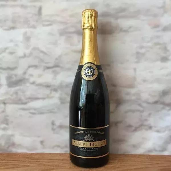 喝起泡酒真的好喝吗,喝起泡酒