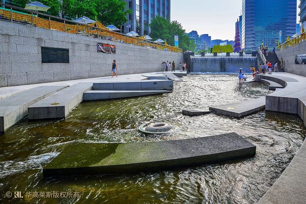 〖丈量城市〗大拆小建的「生态经济学」：清溪川