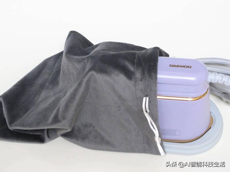 熨平衣物重现唯美李佳琦强烈推荐的韩国大宇手持挂烫机开箱