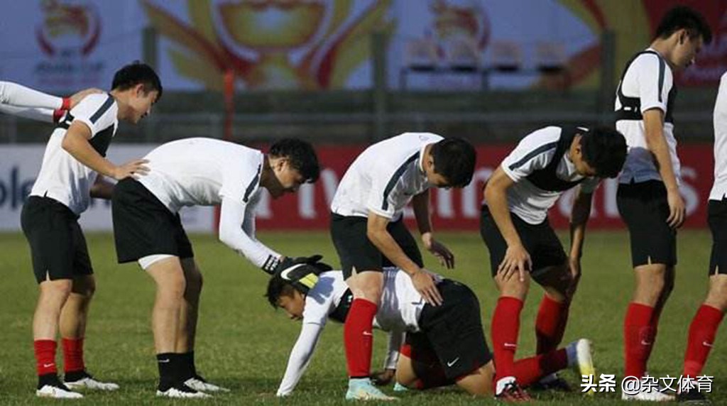 国足训练球员身上装备,国足青训器材