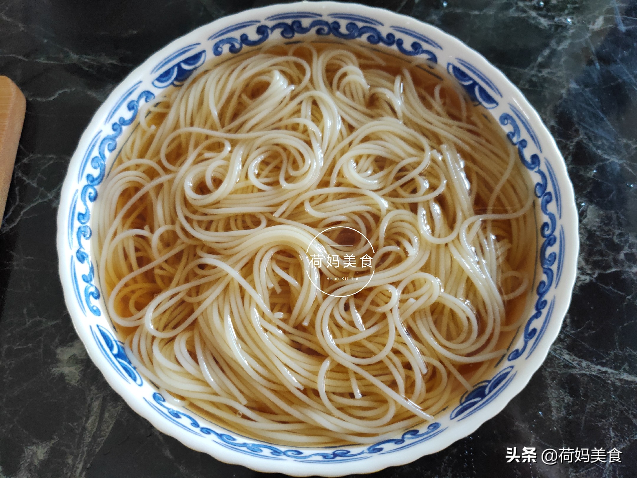 想吃烤冷面自己在家也能做,在家做冷面汤汁做法