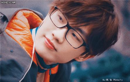 新歌1分钟评论破万！许嵩，这十年你去哪了？