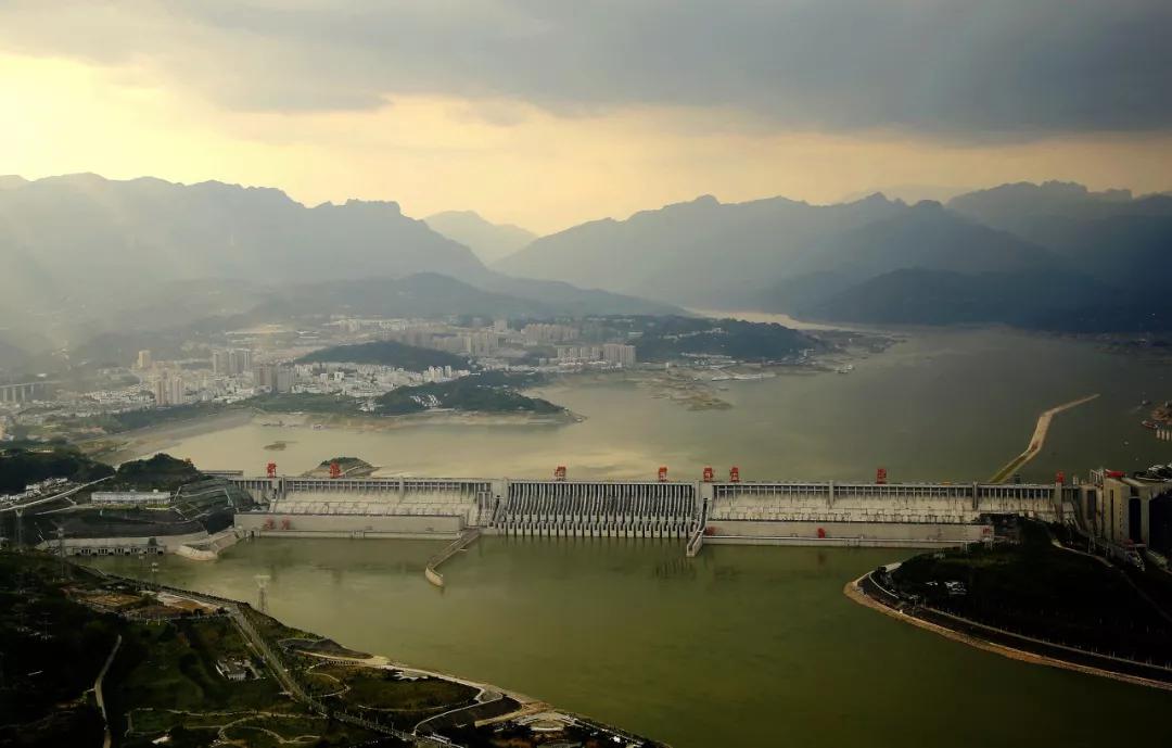 重庆是一个魔幻的城市,重庆从来没有魔幻只有现实