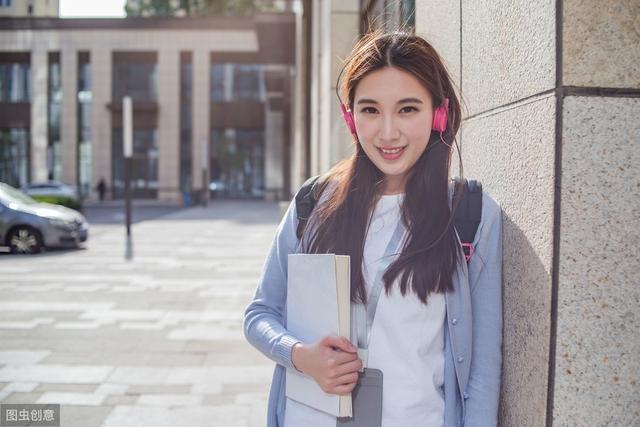 不轻易相信陌生人的五大星座,越亲近伤害越深的星座