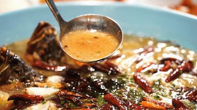 女生同行4.9折开吃！这家“网蓝”酸菜鱼店太“偏心”