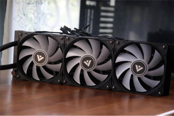 水冷+850W金牌电源组仅需几千元，流畅吃鸡没问题，买就完事儿了