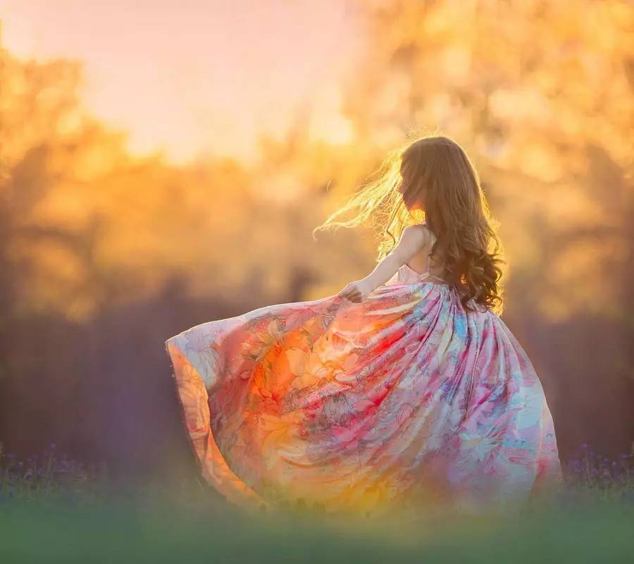 「特别推荐」醉美音乐《小女孩》你的微笑，纯真烂漫