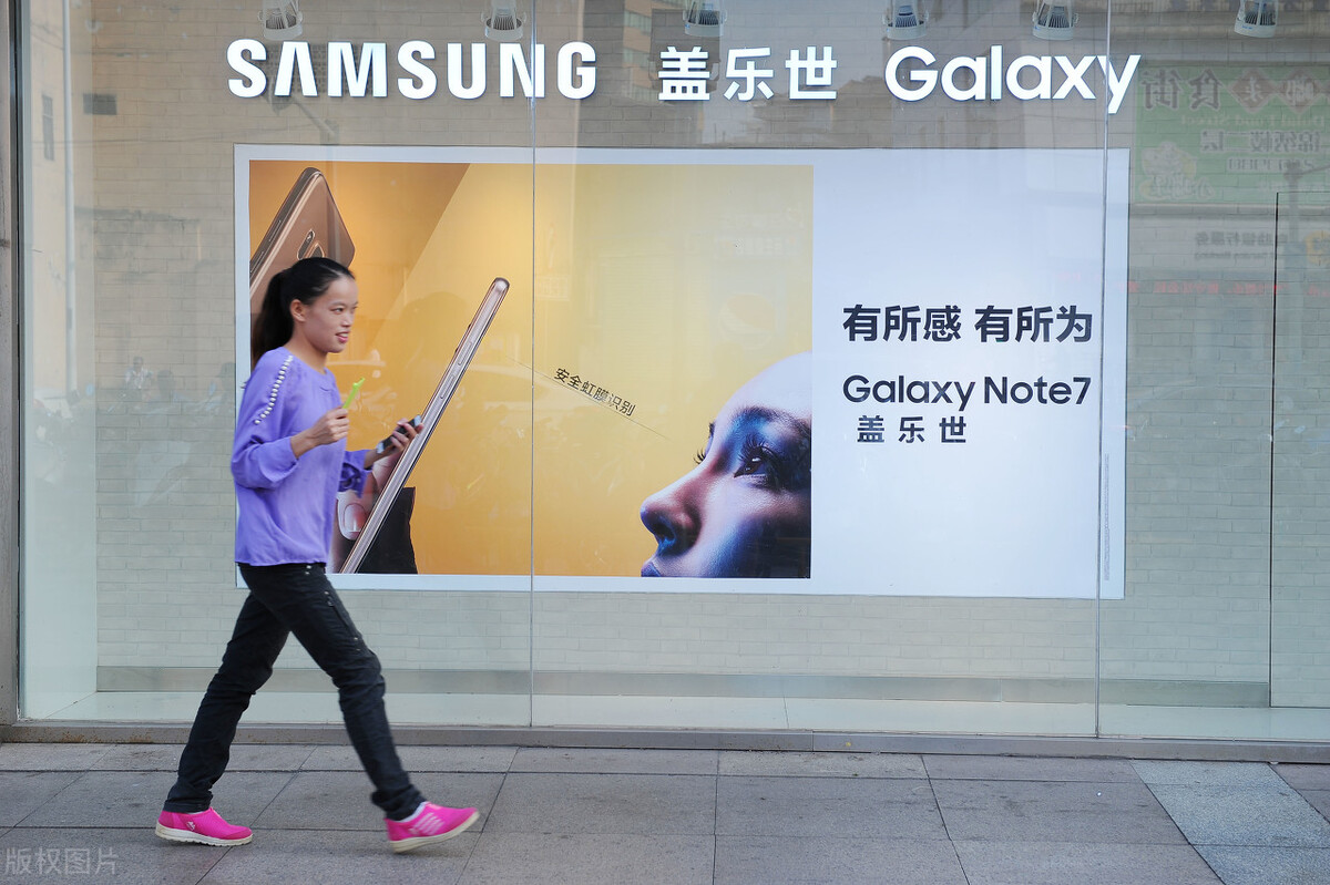 三星新机型2999,三星最新款1000多手机