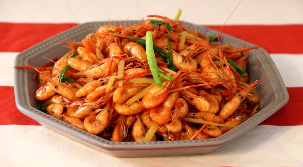 千岛湖葱油小河虾和油爆小河虾,小河虾的处理方法与做法
