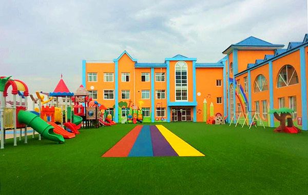 公立幼儿园和私立幼儿园送哪个好,从私立幼儿园转到公立幼儿园好吗