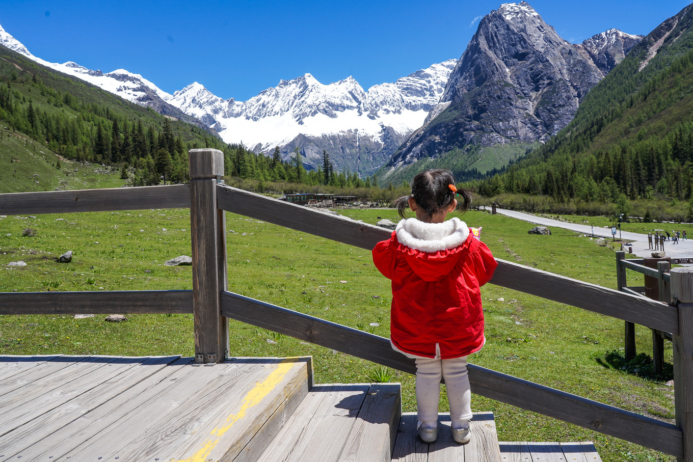 距离成都最近的户外天堂，这里比瑞士、阿尔卑斯还美