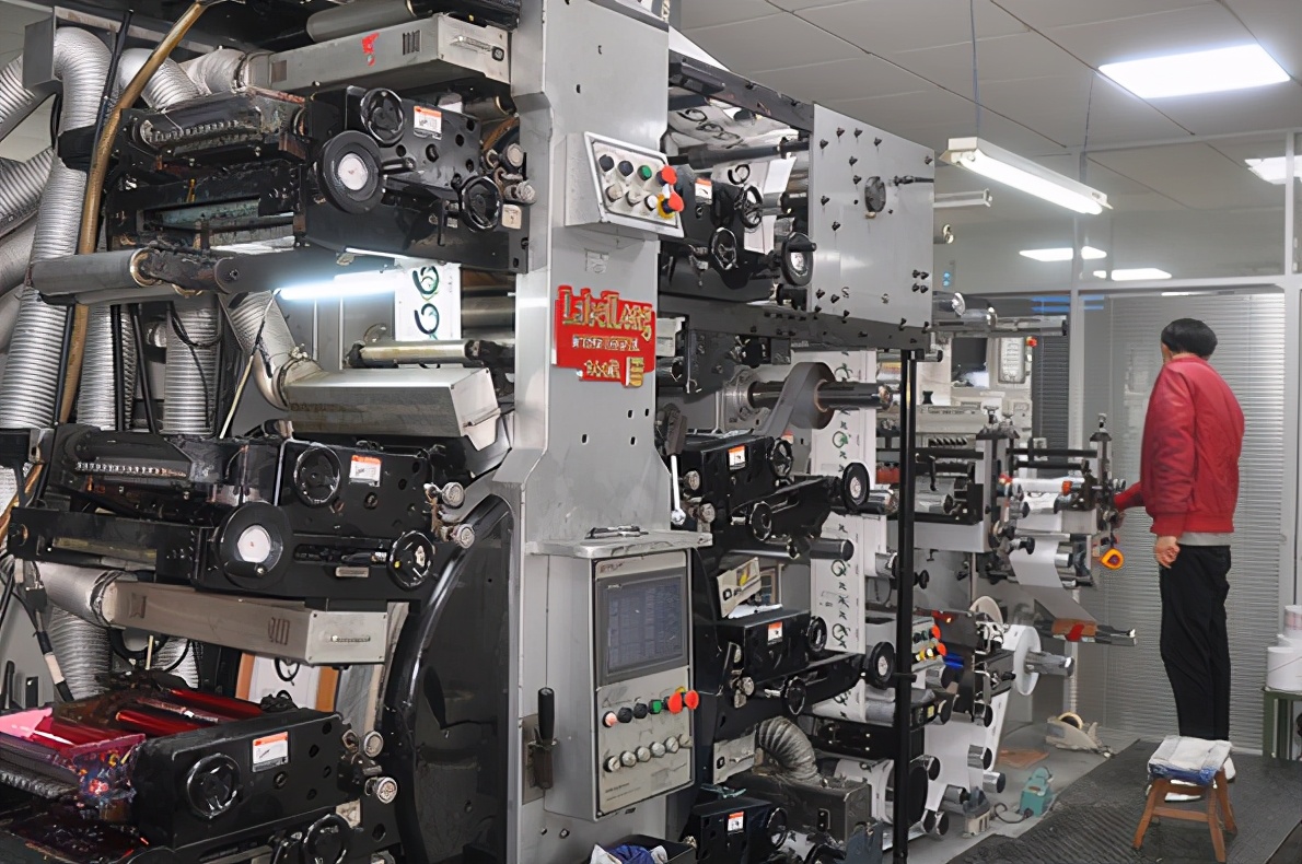 商标机不干胶标签印刷,不干胶标签的印刷