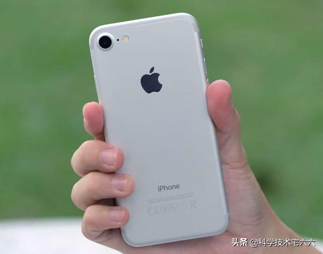 iphone7升级ios14闪退,iphone7无法更新ios15
