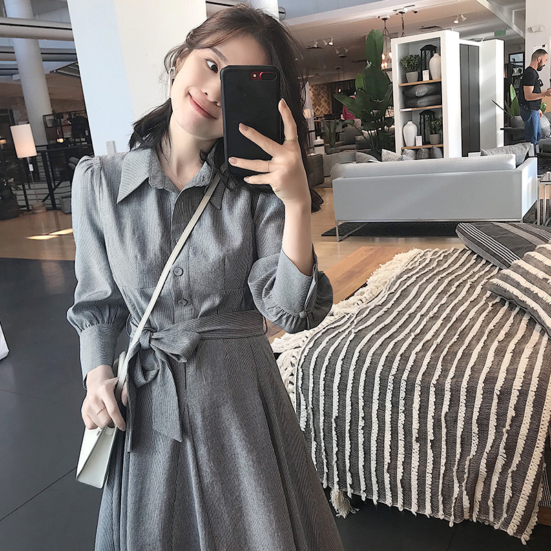 魅力网红连衣裙,显知性优雅,打造夏日迷人“砍男装”