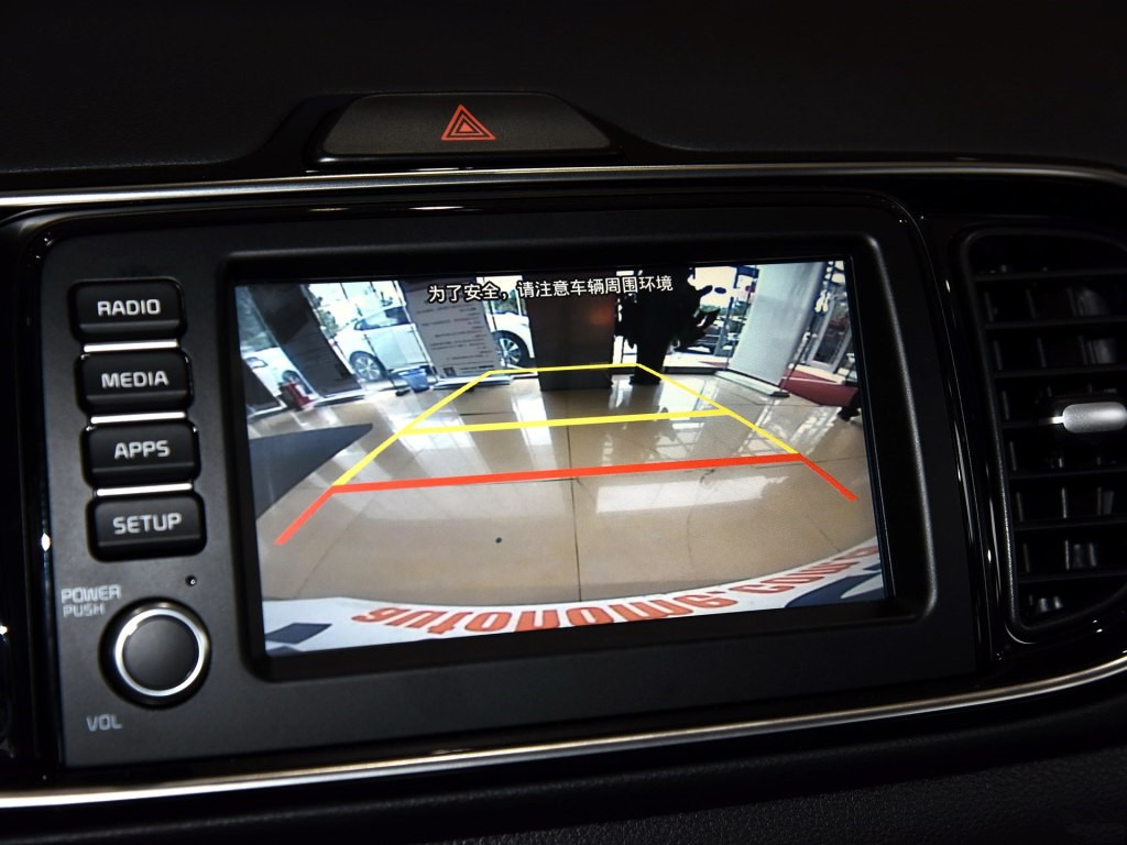 油耗不到5毛这两款车成居家首选,10万多买合资懂车的首选这3款